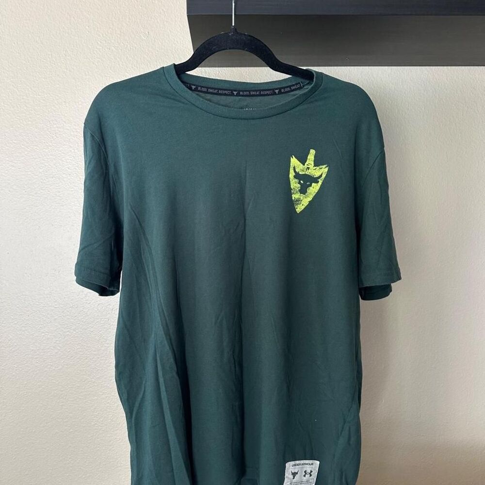 Under-armour Men's Green T-shirt